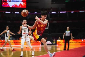 完美世界竞技平台官网-女篮内线顶级，后卫+锋线实力堪忧！没得分没传球，太耽误上限了