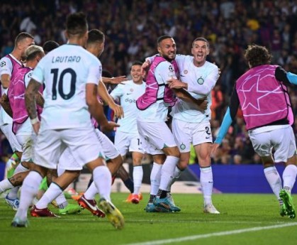 完美平台下载-差一点击败巴萨，差一步提前撞线，燃情蓝黑梦回3冠