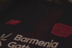 勒沃库森发布新赛季主场球衣：摩登、经典、红黑